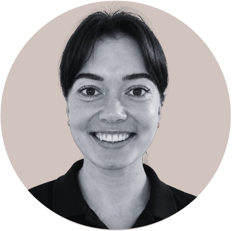Eloise W., chartered physiotherapist for home visits in Kingston, Twickenham, Richmond and Teddington